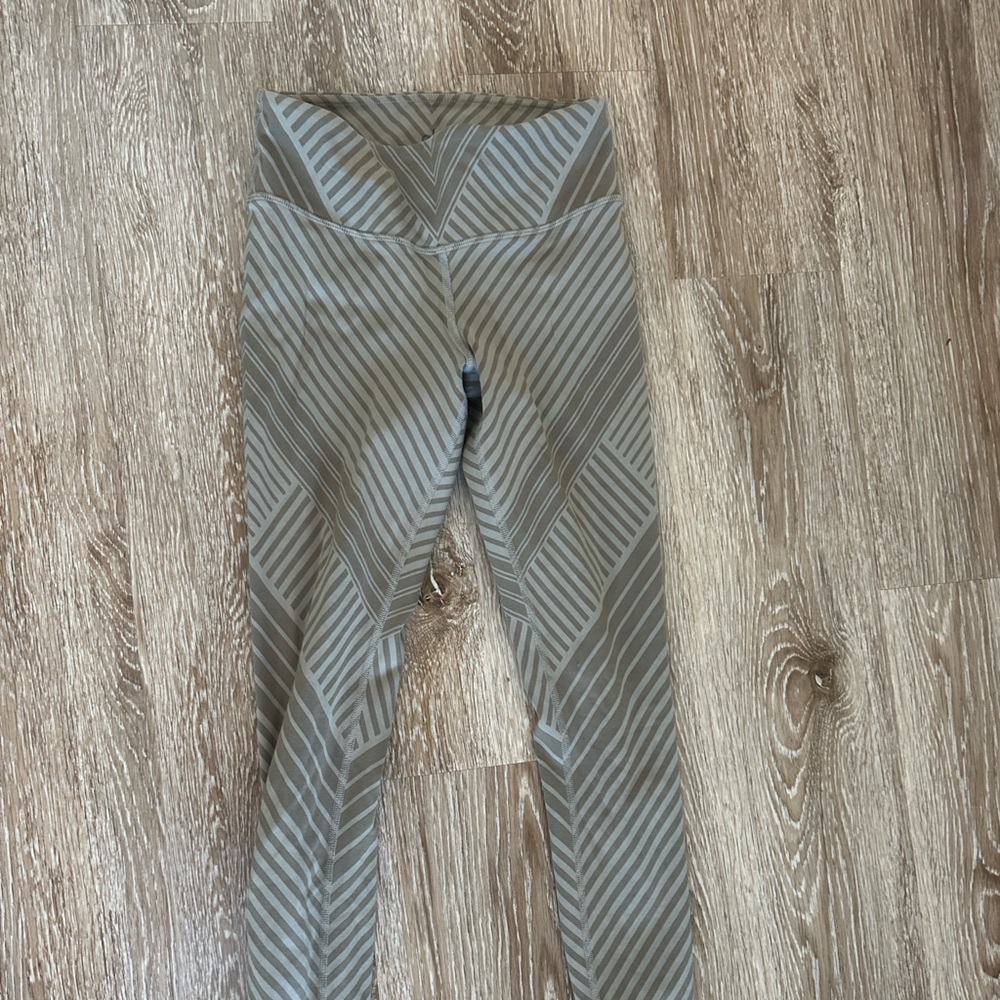 Alo yoga leggings